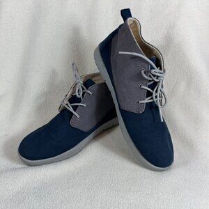 UGG Shoes Gray Navy blue light weight brand new Rare Find Size 6
